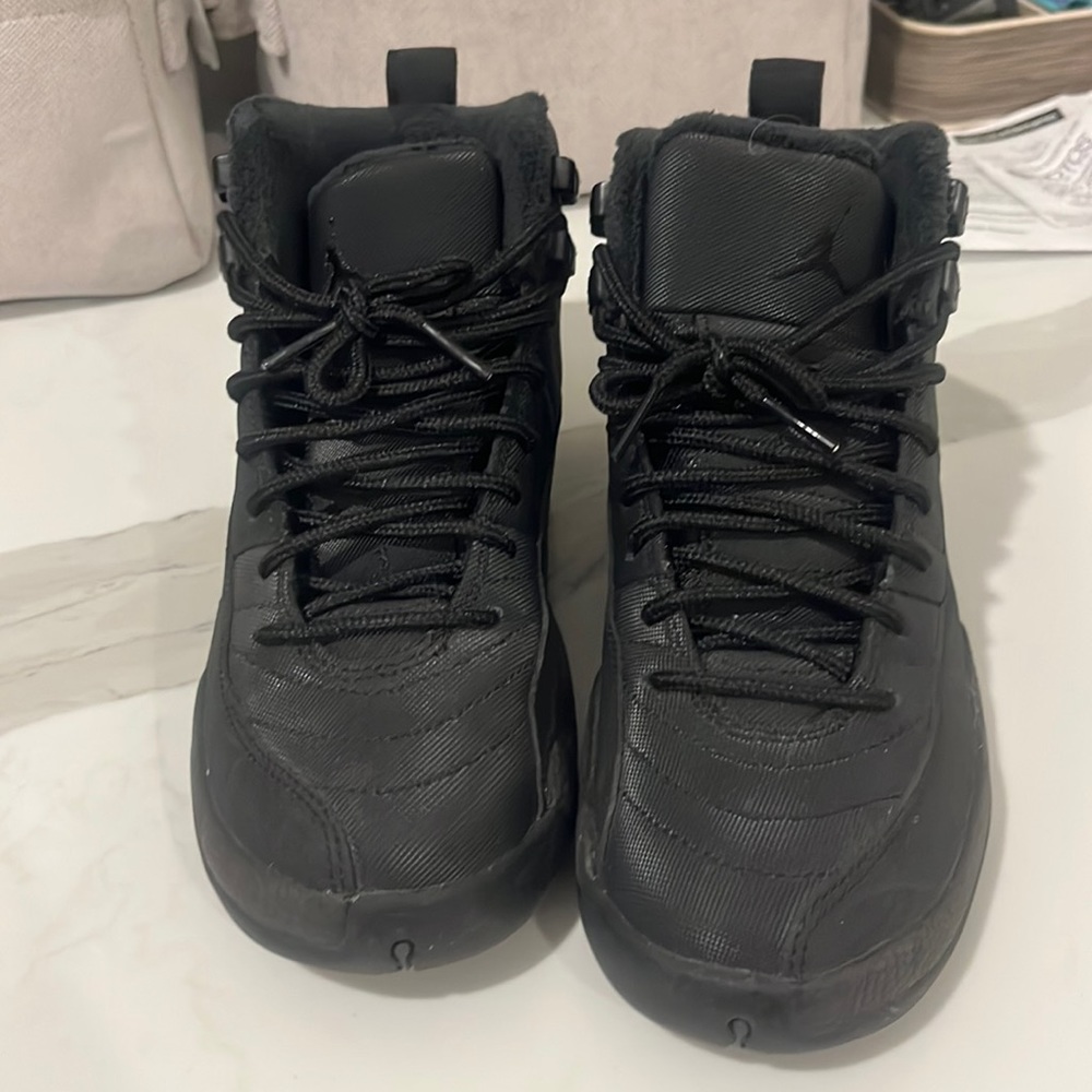 Jordan 12 retro winter black